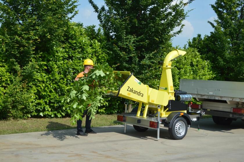 Agrinova Zakandra ágapritó ZA350-B2 közúti alvázzal Agrinova Zakandra ágapritó ZA350-B2 közúti alvázzal